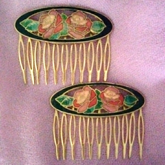 Accessories - Vintage Hair Combs